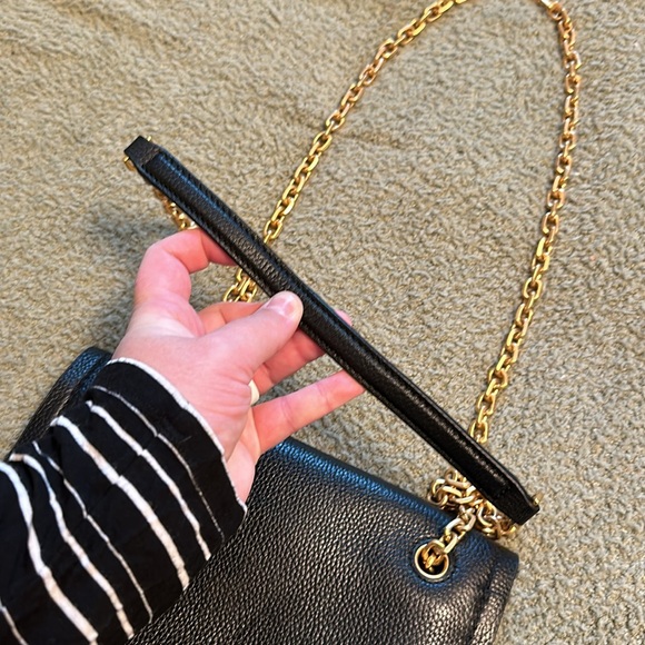 Tory Burch Carson Convertible Shoulder/Crossbody Bag - Picture 8 of 16